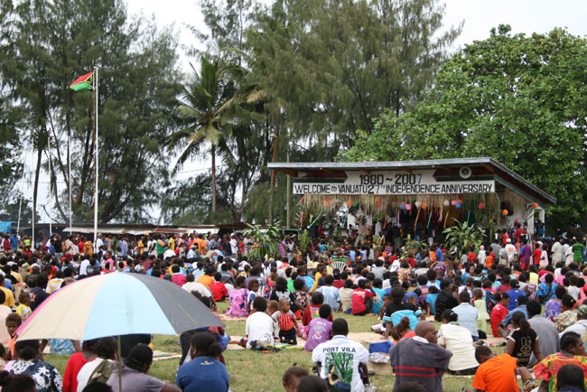 Luganville sur l'le d'Espiritu Santo